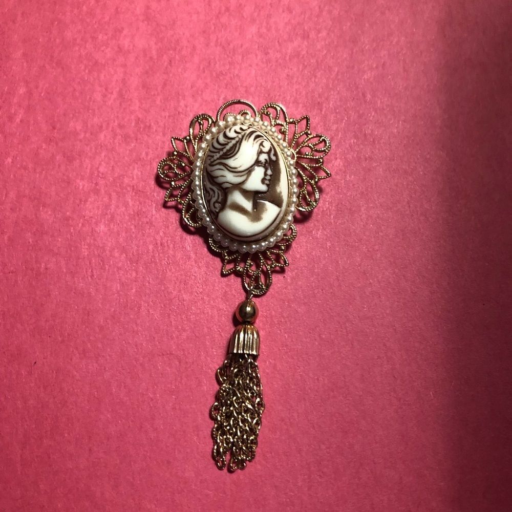 Resin Cameo Brooch, Faux Pearls Gold Tone Mount